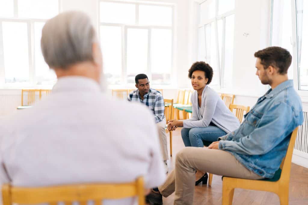 outpatient group therapy during alcohol addiction treatment
