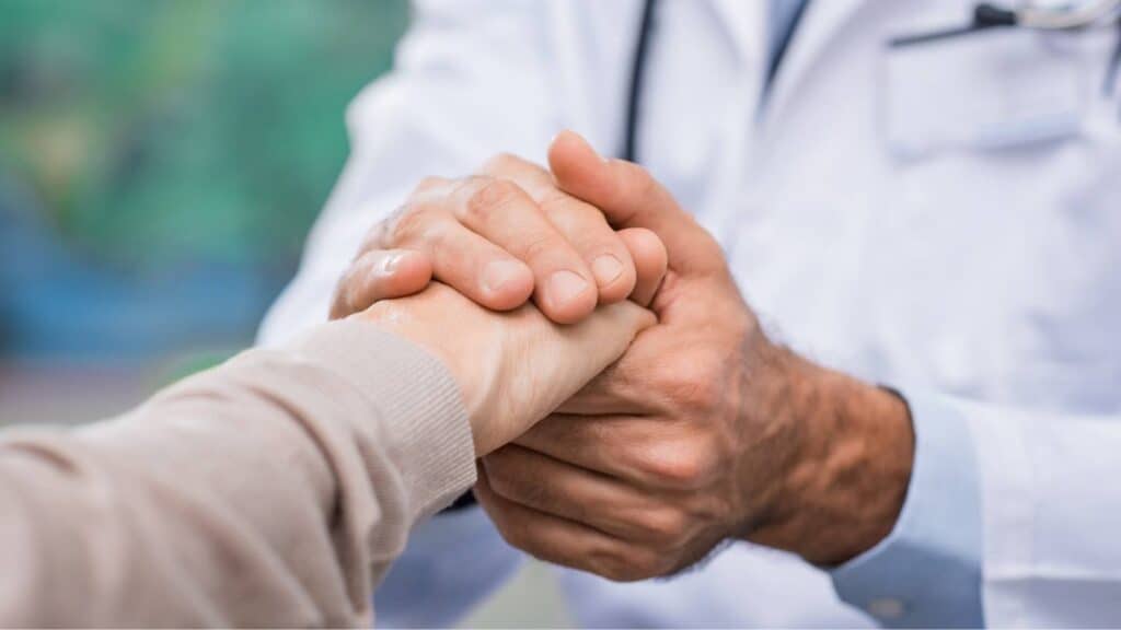 Doctor offering support during heroin detox in New Jersey.