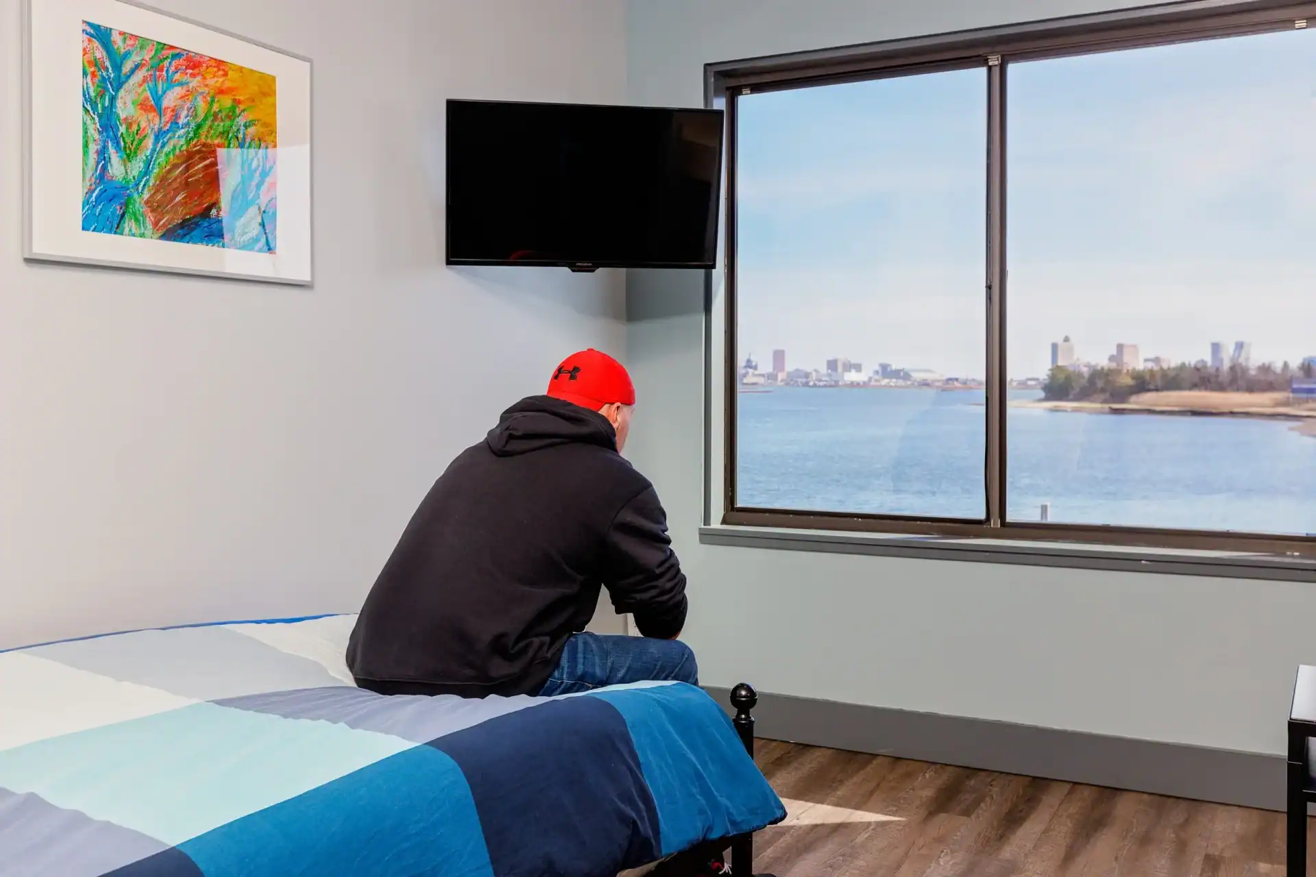 A look at one our comfortable rooms with a view of the bay at our detox atlantic city.