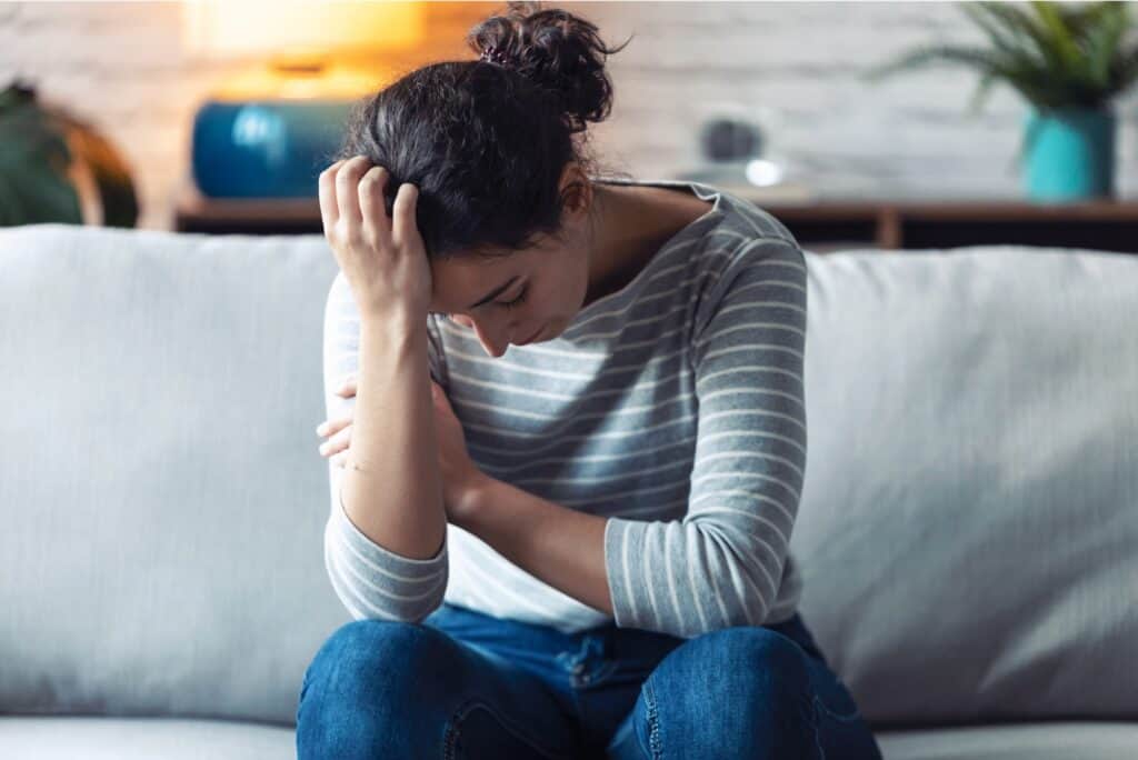 A woman decides to seek generalized anxiety disorder treatment in New Jersey